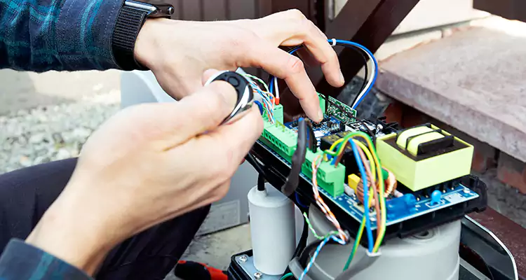 Automatic Driveway Gate Repair in Four Corners, FL