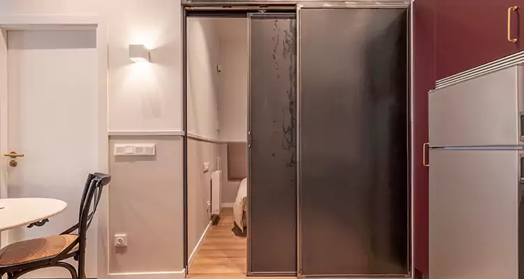 We Fix Closet Sliding Door in Four Corners, FL 