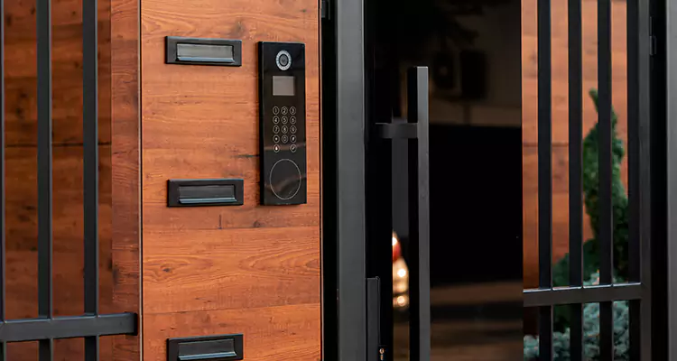 Automatic Door Maintenance in Four Corners, FL