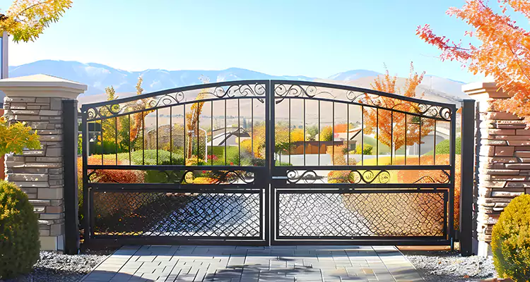 Automatic Gate Repair Cost in Four Corners, FL