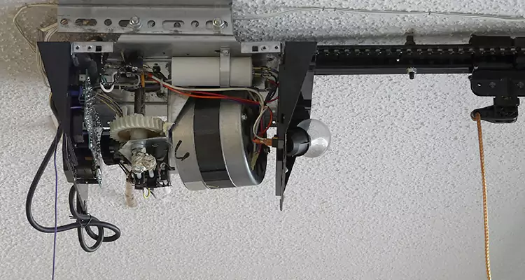 Garage Door Motor Replacement in Four Corners, FL