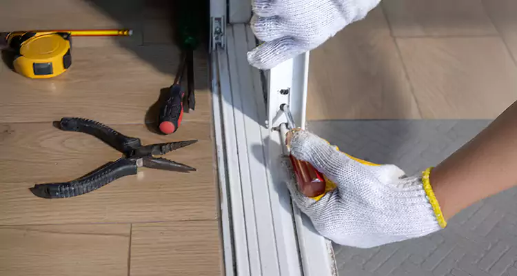 Closet Sliding Door Track Repair in Four Corners, FL