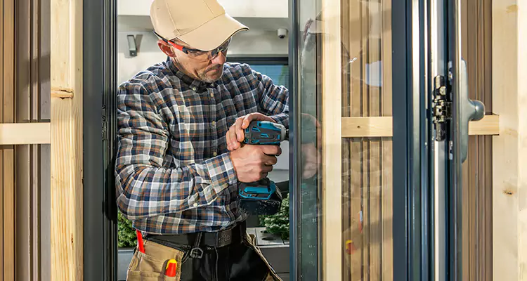 Top-Rated Patio Door Handle and Lock Repair Service for Homeowners in Four Corners, FL
