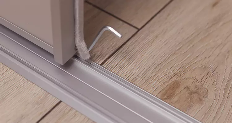 Squeaky Sliding Door Repair in Four Corners, FL