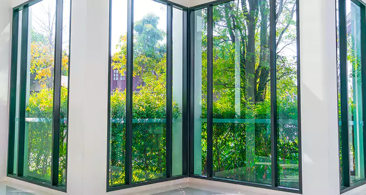 Folding Glass Balcony Door Repair in Four Corners, FL